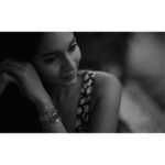 Sanchana Natarajan Instagram - In love with my new classic petite rose gold timepiece from @danielwellington ❤️ shop the latest 32mm dial with a mesh strap and the beautiful rose gold cuff at 15%off by using the code "SANCHANA" from www.danielwellington.com • • Offer vaild until 31st October 2017
