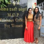 Sanchana Natarajan Instagram - The last two days has been nothing but amazing with my most favourite people! ❤️ the ASK family💛 thank you so much #MOPvaishnavcollegeforwomen & #ramachandrauniversity for making it a memorable one ✨ also a biggg thanks to @studio149 @swathi_purushothaman 😍 for styling us with ur beautiful clothes and making it extra special ❤️ #divya&meerabacktocollege 😬
