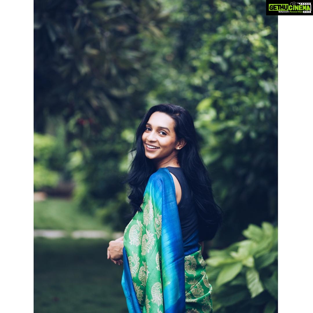 Sanchana Natarajan Instagram - For IRA the saree store 💛