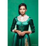 Sanchana Natarajan Instagram – Travelling back in time 💚
Shot by – @vikychillzphotography 
Styling – raj