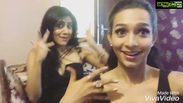 Sanchana Natarajan Instagram - When one craziness meets the other ❤️ #sohappythatifoundthishyperwomanwhoisascrazyasme @dhanyabalakrishna 😘❤️😍 Saligramam, Tamil Nadu, India
