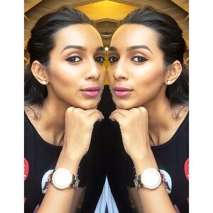 Sanchana Natarajan Instagram - When u have @suresh.menon makeup on u dont need no filter 😍 what magical hands this boy has ❤️❤️❤️ #sureshmenonmasterclass #sureshmenonmakeup #thebest 👯
