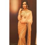 Sanchana Natarajan Instagram - Older the golder (is it even a word?🙄 but u knoe wat i mean)💛 #oldschool #foreverandalways 👸🏻 : P.c @aishvaryakhumar ❤💋
