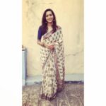 Sanchana Natarajan Instagram – The “i am wearing new sokka” smile😁😁 happy happy deepavali / diwali everyone !!!💥💃🏻