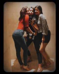Sanchana Natarajan Instagram - Happy birthday gym body❤️
My craziest, strongest and the most gorgusss friend🥰 we freakin love you de 😘
#LoveinLanka