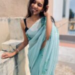 Sanchana Natarajan Instagram – Breezy but ain’t easy.