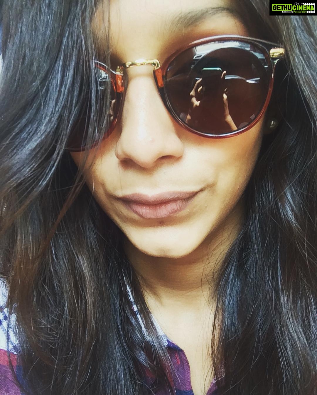 Sanchana Natarajan Instagram - Bug eyes 👀 #mondaymornings 👽