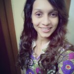 Sanchana Natarajan Instagram - Them hair likes curls today !!!❤️ #thesurutamudi🙆