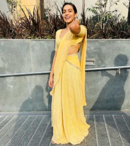 Sanchana Natarajan Instagram - Calm looking and chaotic feeling😵‍💫 Dress by my absolute favorite @razak_creations 🤍