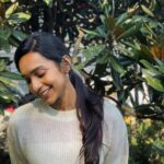 Sanchana Natarajan Instagram - 🌻 Muah- @shivangiiupadhyay 💛