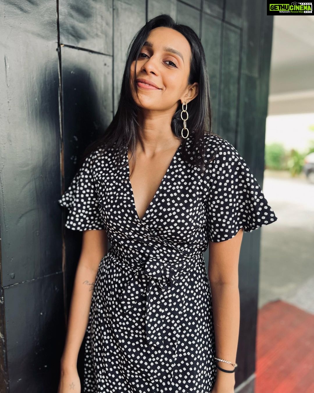 Sanchana Natarajan Instagram - After a great lunch date with the gang @sevensinschennai 🤤🥴 Seven Sins chennai
