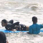 Sanchana Natarajan Instagram - The joy from doing something for the first time is incomparable 🏄🏻‍♀️ P.C- @soulmatesurfschool And thank you @actorshabeer for the motivation 😁
