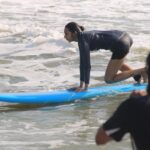 Sanchana Natarajan Instagram - The joy from doing something for the first time is incomparable 🏄🏻‍♀️ P.C- @soulmatesurfschool And thank you @actorshabeer for the motivation 😁