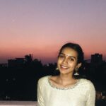 Sanchana Natarajan Instagram - In the evening.🌙