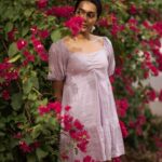 Sanchana Natarajan Instagram - Sun/shade🌹 @vidhyavijay