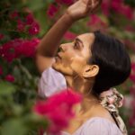 Sanchana Natarajan Instagram - Sun/shade🌹 @vidhyavijay