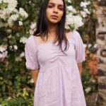 Sanchana Natarajan Instagram - Sunday morning rain is falling and I'm calling out to you..🌸 @vidhyavijay