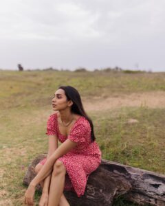 Sanchana Natarajan Instagram - Like the wind 🍃

@vidhyavijay