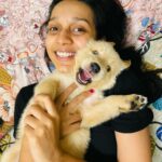 Sanchana Natarajan Instagram - I’m freaking out on the inside and my skin is breaking out on the outside💁🏻‍♀️. #goingtoblamehormonesandnotmypoorlifestylechoices 🙋🏻‍♀️ #livingthebestlife #imeantarchieis #imjustexisting 🙇🏻‍♀️