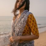 Sanchana Natarajan Instagram - காற்றோடு பரவும் உன் வாசம் தினமும் புது போதை தானே.. 📷- @harini_sarathy Wearing- @taryabypriyaram