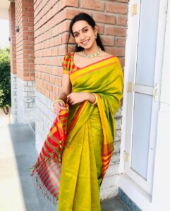 Sanchana Natarajan Instagram - If you haven’t seen my happiest face yet, this is it! This is my happy face. 😬 📷- @abi_bi_bu 🥰