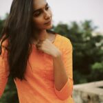 Sanchana Natarajan Instagram - எது நீ எது நான் இதயம் அதிலே புரியும் நொடியில் பிரியும் கணமே.. @kanmaniphotography