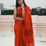 Sanchana Natarajan Instagram – @mahaveers.thesilkpeople Is Now Online!  With so many varieties to choose from!!they are famous for their Soft Silks, Kanjivaaram, Tussar, Banarasi & Special Weaves. 
Head over to their website now to get a special discount by using the code- SANCH15 to get a 15% off on all your purchases.
#thesilkpeople
 Shot by- @thestoryteller_india ✨
