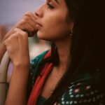 Sanchana Natarajan Instagram – என்றும் ஓய்வதில்லை இந்தக் காதல் மழை
கடல் நீலம் உள்ள அந்தக் காலம் வரை..
📷- @harini_sarathy