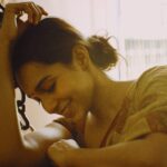 Sanchana Natarajan Instagram – தேன் தரும் பூவின் நிழலோ!