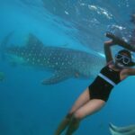 Sanchana Natarajan Instagram - Gracefully hitting on whale sharks 🐋 (pun intented)🤪 #filipinostyle #veryglamorous Oslob Whale Shark Watching