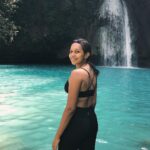 Sanchana Natarajan Instagram - Touristy MAX! #filipinostyle Kawasan Falls