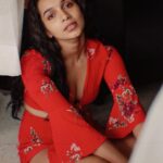 Sanchana Natarajan Instagram - Stay still. 📷- @ri.shi.ka