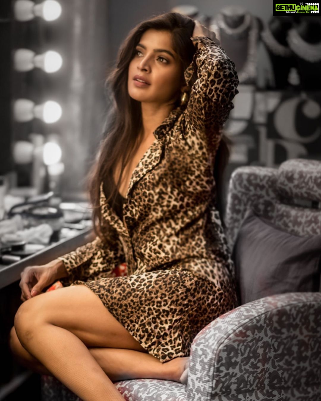 Sanchita Shetty Instagram - Beauty is the illumination of your Soul ❤️ Photography : @rahuldev1177 Costume & style Makeup & Hairstyle by @makeup_by_jayanthi 🥰 Jewellery: @seethakalyaanam #sanchita #sanchitashetty #spreadlovepositivity ❤️