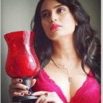 Sangeetha Bhat Instagram - “I have chosen to no longer be apologetic for my femaleness and my femininity. And I want to be respected in all of my femaleness because I deserve to be.” #sangeethabhat #sangeethabhatsudarshan #actresstheunknown #actress #natureschild #sangeethabhatreels #icandoboth #bengaluru #karnataka #gratitude #grateful #woman #womanpower #femaleness #selflove Bangalore, India