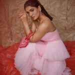Saniya Iyappan Instagram - Cherry bomb🍒 📷: @yaami___ Styling :@keepitstylish_by_ammu @styledbyammu Make up : @neethu_makeupartist Outfit : @pridal.in Pearl bag : @rubilxn Jewellery : @labroiche_bridal_jwellary_ Art : @thegreindale Cam Assist: @mr_shadowz_ Location : @pepperhousekochi Spl thanks : @sunitascharma Kochi, India
