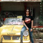 Saniya Iyappan Instagram - The most awaited movie and merchandise.😎 All @dqsalmaan fans out there, don't miss this Supercool Tee. Available only at @mydesignationofficial 📷 : @yaami____ Car : @highlandergarage #kurupmovie #dqsalmaan #mydesignation Kochi, India