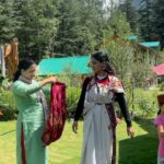 Saniya Iyappan Instagram - Day 4✨ Living my life’s best memories.. Meeting AmarJi and his family was one of my favourites from the list. ❤️✨ Kasol, Himachal Pradesh, India