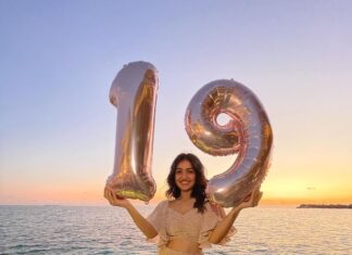 Saniya Iyappan Instagram - Made it to 19 💕. 📷 : @chunkymathew W Maldives