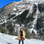 Saniya Iyappan Instagram - Scribblings from my First Solo Trip — Part 3 (Last one, I swear) Gappuji, with his usual charm and infectious laughter, consoled me, "You've done really well for a first-timer". I could find myself struggling to tame the deep snow and even balance myself on the snowboard. But, I had these two beautiful souls — Gappuji and Amritji — who kept pushing me to bring out my best. I've never been an avid adventure seeker, but this newfound spirit was inside me when I tried snowboarding and snow skating. I'm not sure if it was purely because of accomplishing my first solo trip ever. Away from my comfort zone, I was reinventing myself. After repeated attempts, I succeeded. In that scenic backdrop, straight out of a painting, the snow embraced me. The cold winds became a breeze, and I found my balance and cruised through the snow-clad mountains. All I could say is I'm just grateful for having had the privilege of meeting so many people who went out of their way to help me. I'm entirely thrilled after my first solo trip experience and looking forward to many more. Once again, I thank the universe for such a memorable trip. Styling : @asaniya_nazrin Outfit : @mirach_official Himachal Pradesh