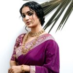 Saniya Iyappan Instagram - Joy of wearing the elegance by @ttdevassy jewellery is exceptional. Photography : @yaami____ Mua : @samson_lei Styling : @saniyassignature Outfit : @t.and.msignature Kochi, India