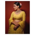 Saniya Iyappan Instagram - #jiksified sangeet 💛 Makeup and hair : @Samson_lei Outfit : @paris_de_boutique Styling : @asaniya_nazrin Photography : @jeesjohnphotography Jewellery : @kushalsfashionjewellery Bariks Luxe Salon