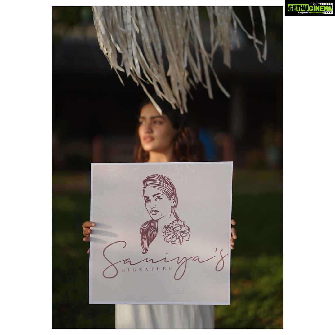 Saniya Iyappan Instagram - Hello everyone...I'm honored and happy to introduce a new line of my online clothing brand I welcome each and everyone to be a part of this new beginning. Saniya’s signature is for people who love fashion and are passionate about clothing. We'll be posting our seasonal collection shortly on @saniyassignature , Follow us for exploring our exquisite collection for the season. Currently, we're taking orders through our Instagram page @saniyassignature Thank you : @thamirokey Kochi, India