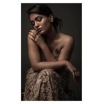 Saniya Iyappan Instagram - To be beautiful means to be yourself.you don’t need to be accepted by others.you need to accept yourself. Styling by : @theitembomb 📷 : @ankitanevrekar_photography Make up : @sabakhanmakeup 💇🏻‍♀️ : @anilkodnani @shaneemz ikkaaaa Mumbai, Maharashtra