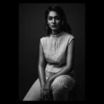 Saniya Iyappan Instagram - réveillé. Styling by : @theitembomb 📷 : @ankitanevrekar_photography Make up : @sabakhanmakeup 💇🏻‍♀️ : @anilkodnani @shaneemz thank you Ikka 💖 Mumbai, Maharashtra