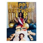 Saniya Iyappan Instagram - Oops 18!!💫 Happy birthday to me.. Thank you for all the birthday wishes I love you all...💫♥️ #swipeleft Kochi, India