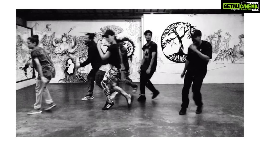 Saniya Iyappan Instagram - Jamming sessions with pole star 🌟. @polestar_dance_studio ♥️ Polestar Studio