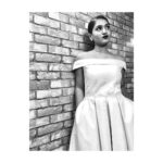 Saniya Iyappan Instagram - ❄️ Outfit : @poornimaindrajith Styling: @poornima_i and @soorajskofficial Mua : @martin_eddiz Jewellery’s by : @swarovski 👠 : @metroshoesindia #swipelift
