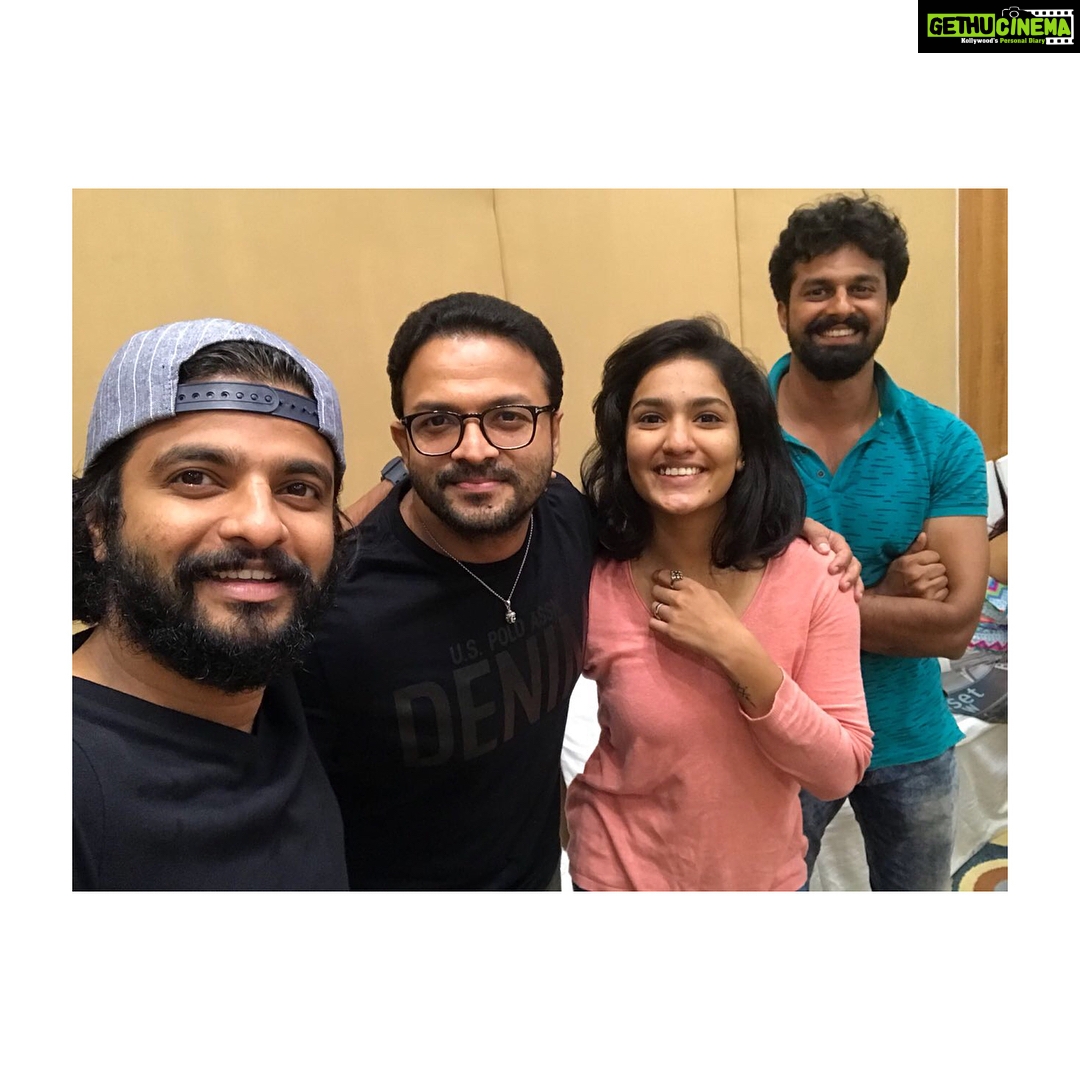 Saniya Iyappan Instagram - ♥️Amma mazhavil #swipeleft 📷: @zinil_z Carnival Cinemas Sports Hub Trivandrum - Greenfield