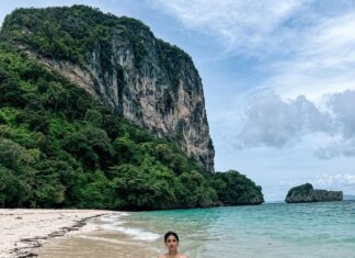 Saniya Iyappan Instagram - 🍊🏝 . . @smittenholidays @nobleswimwear Krabi, Thailand