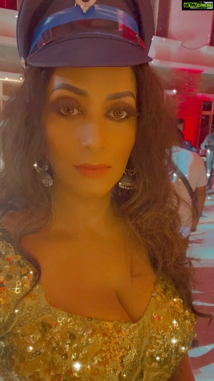 Sanjana Singh Instagram - Life is not always easy. There are times when we must look deep within ourselves to push us past adversity and believe in our own everyday power #everyday #power #instagram #viralvideos #believer